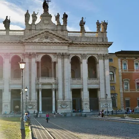 Colosseum Flat * Rome